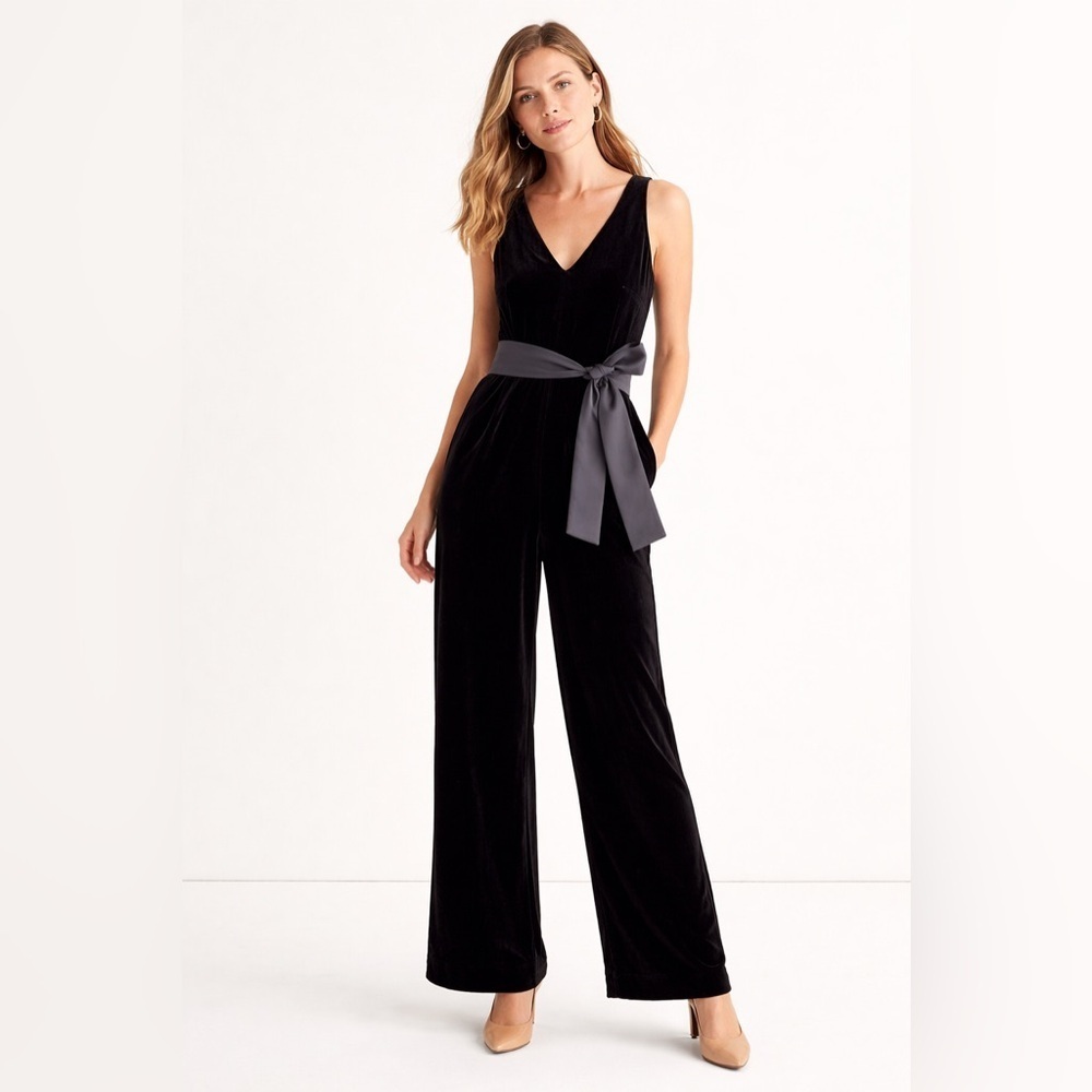 J. Crew V-neck wide-leg velvet jumpsuit sleeveless size 6 AF422 holiday cocktail